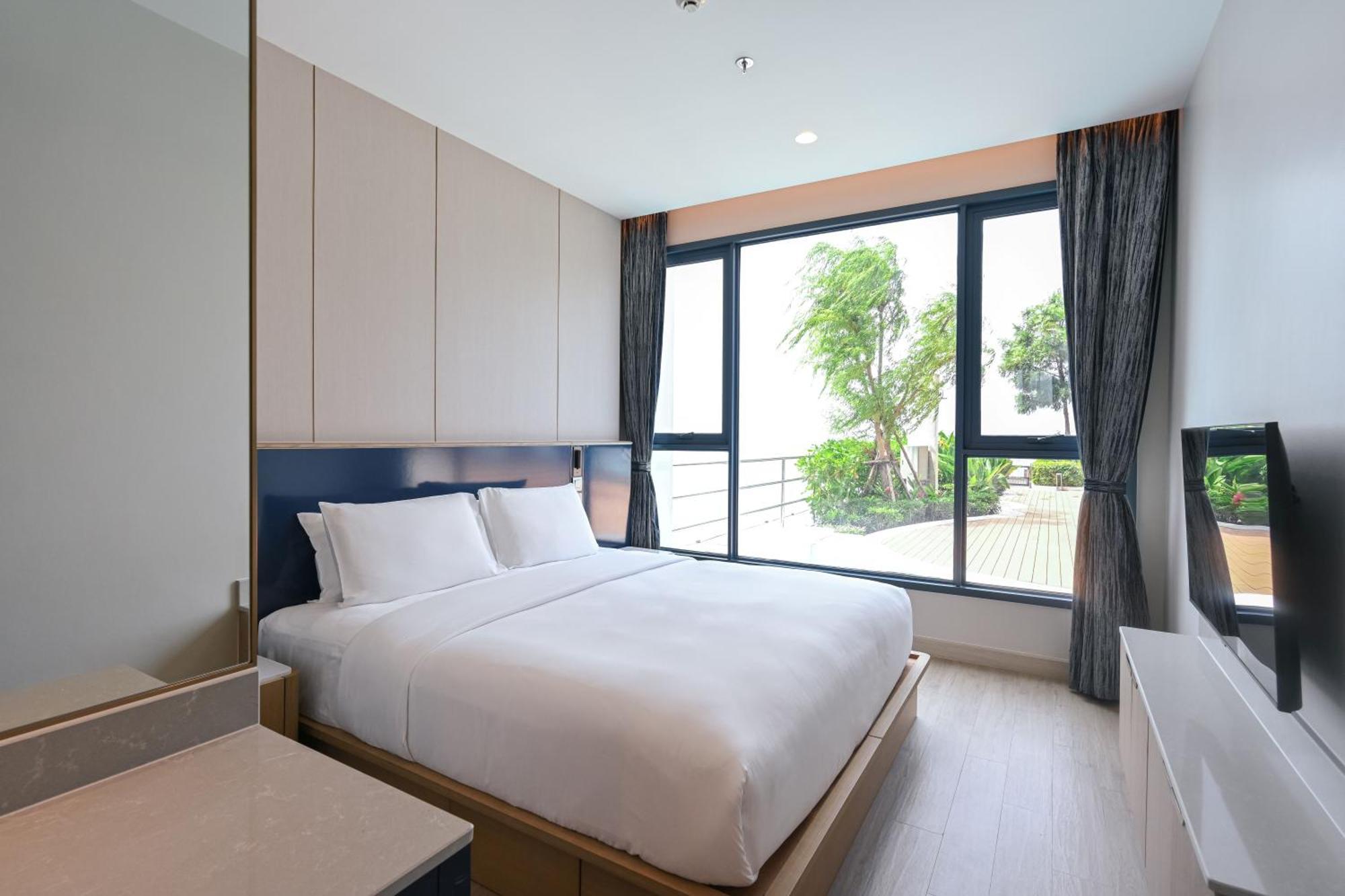 S Sriracha Hotel & Residence Si Racha Bagian luar foto