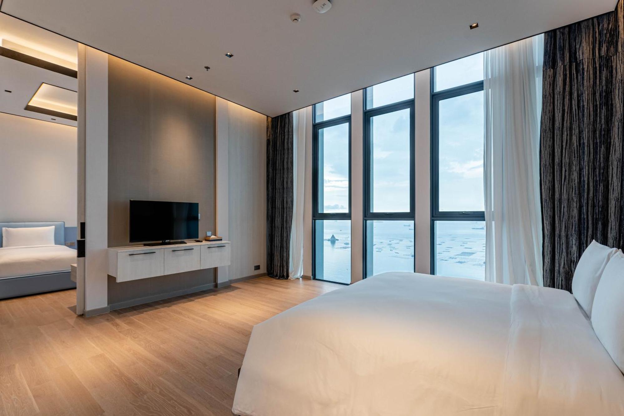 S Sriracha Hotel & Residence Si Racha Bagian luar foto