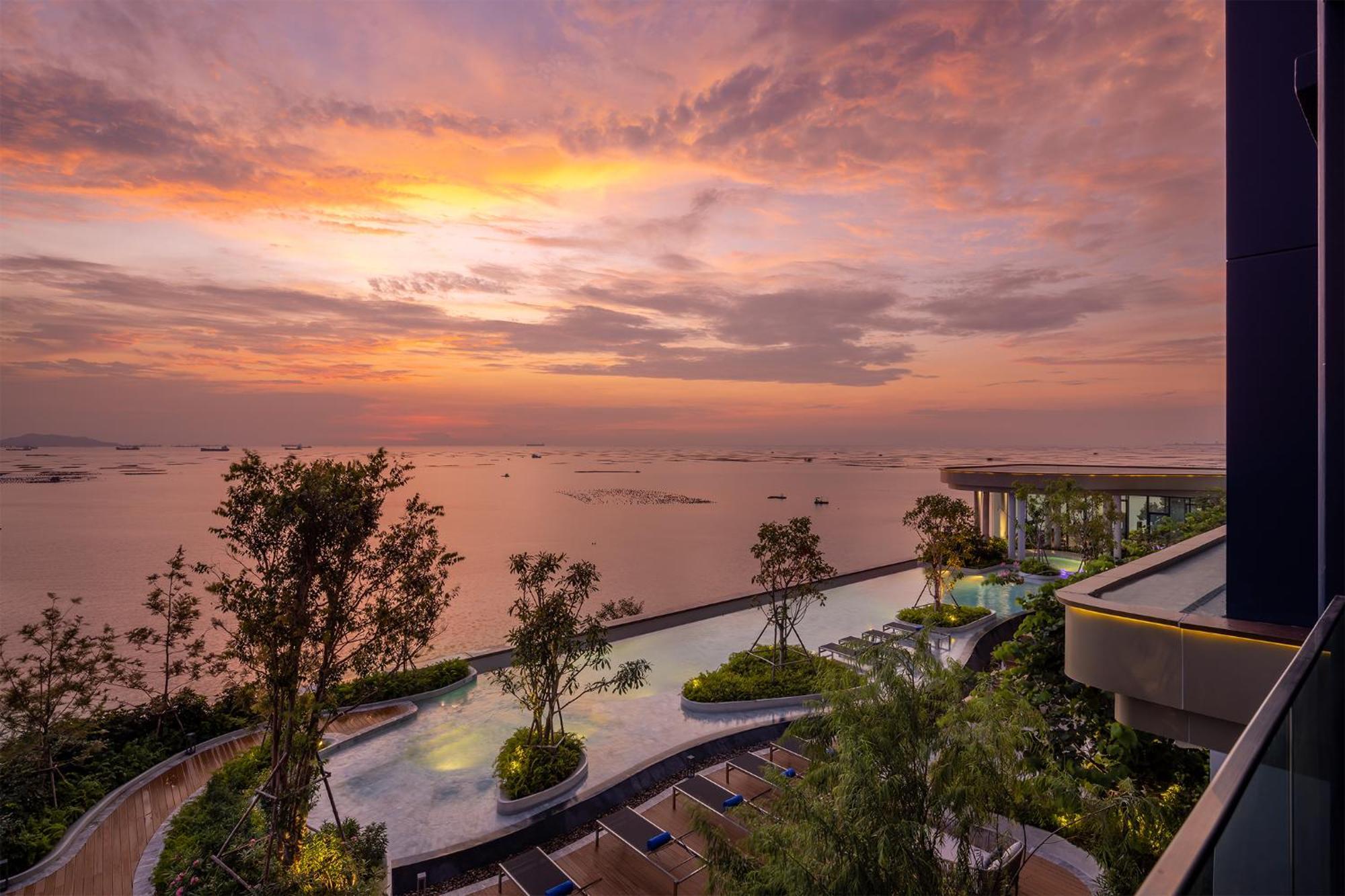 S Sriracha Hotel & Residence Si Racha Bagian luar foto